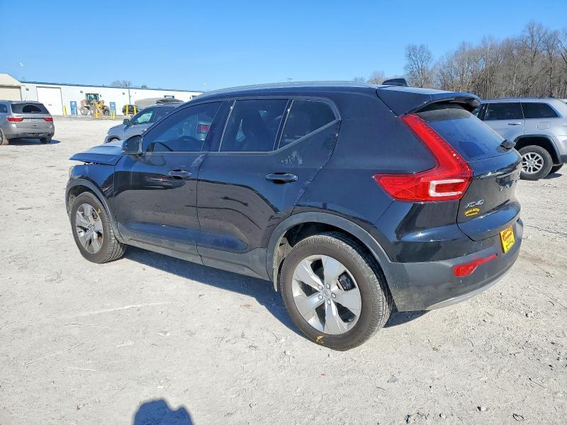 2021 Volvo Xc40 T5 Momentum