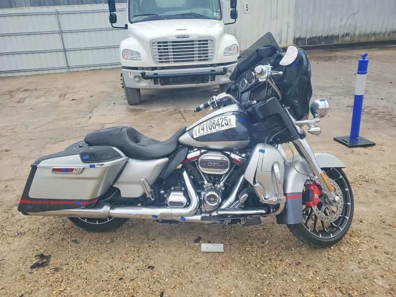 2019 Harley-Davidson Flhxse cvo Street Glide