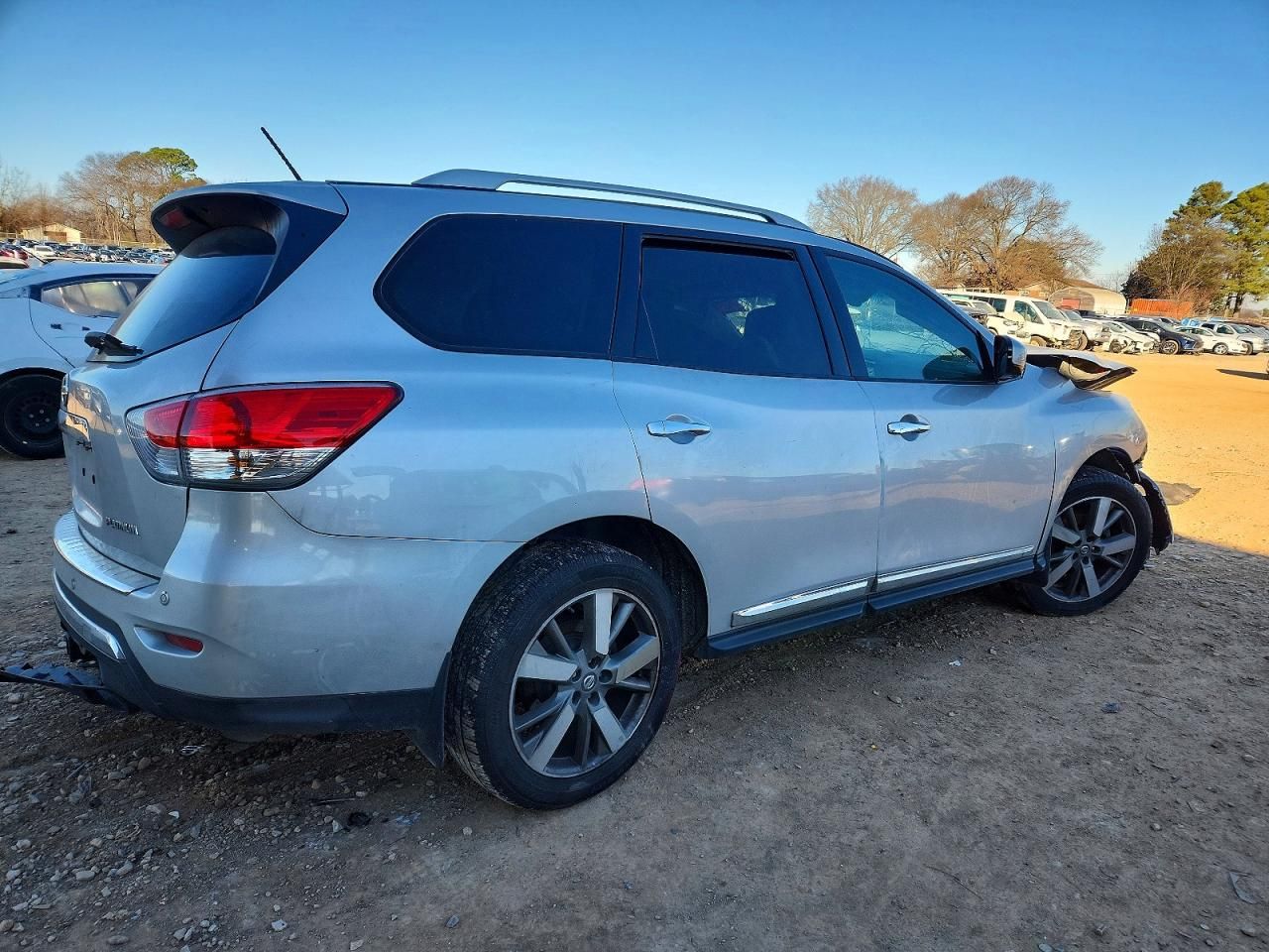 2014 Nissan Pathfinder s