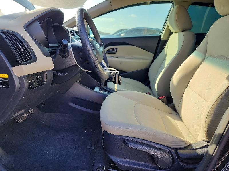 2013 KIA Rio lx