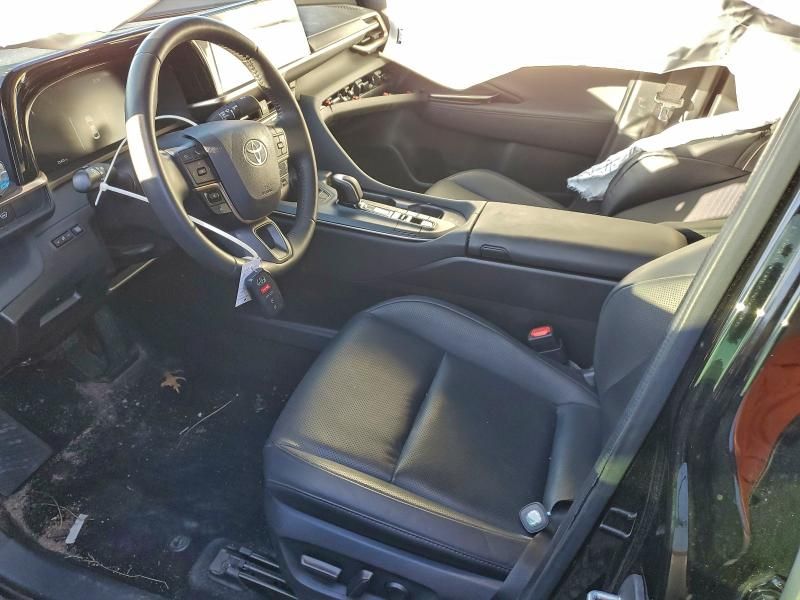 2023 Toyota Crown xle