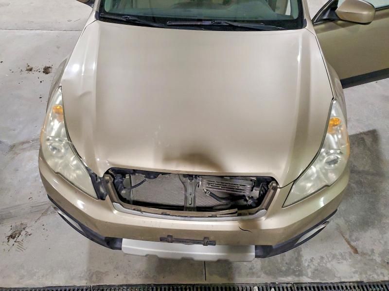 2010 Subaru Outback 2.5i Premium