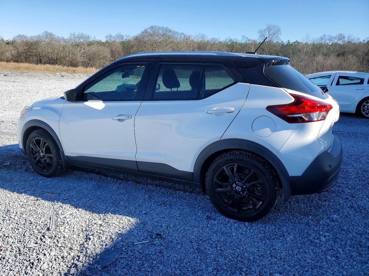 2020 Nissan Kicks sv