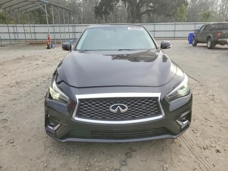 2018 Infiniti Q50 Luxe