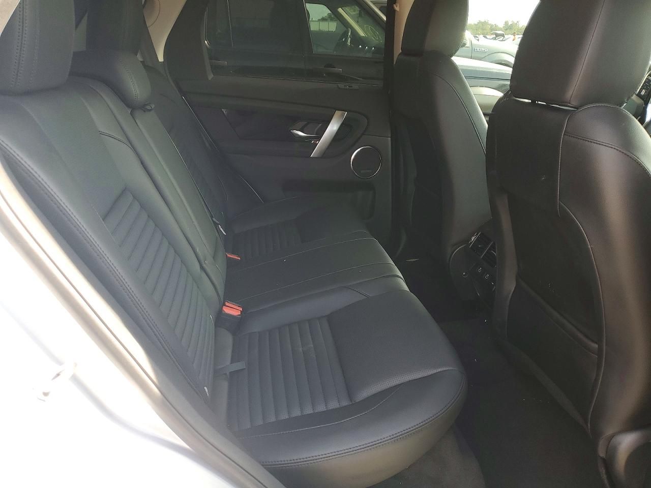 2024 Land Rover Discovery Sport s