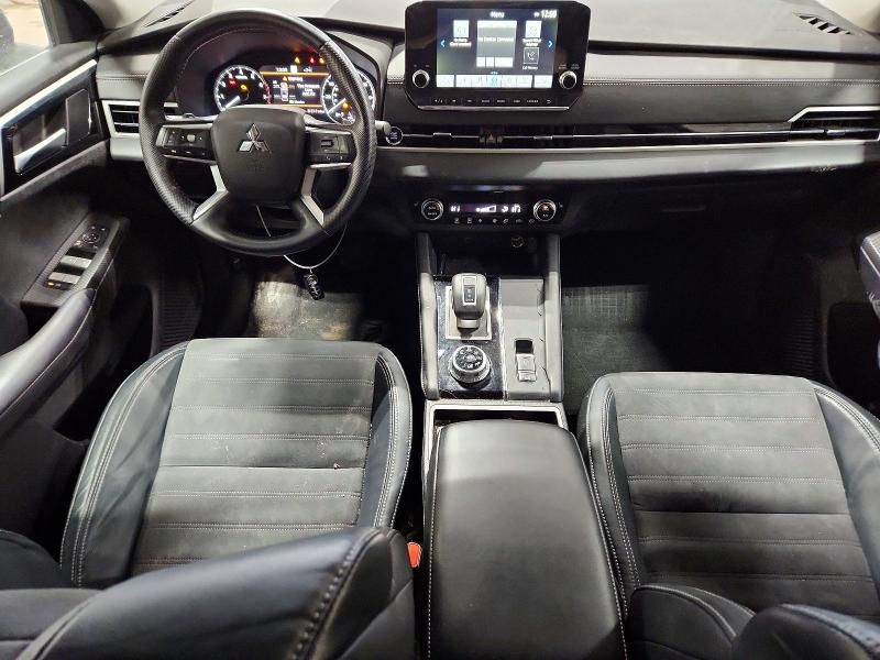 2022 Mitsubishi Outlander se