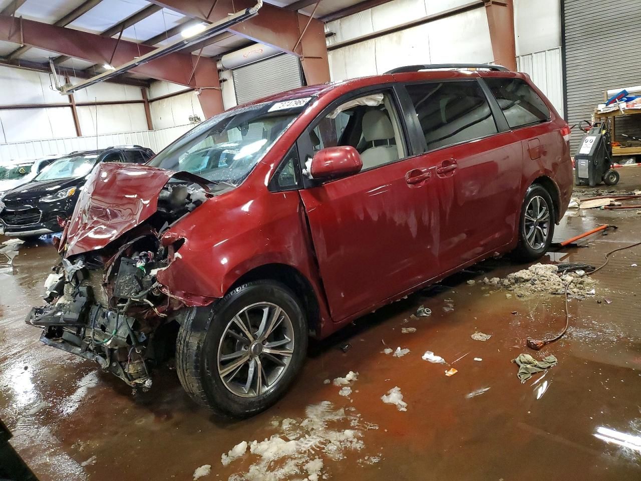 2012 Toyota Sienna le