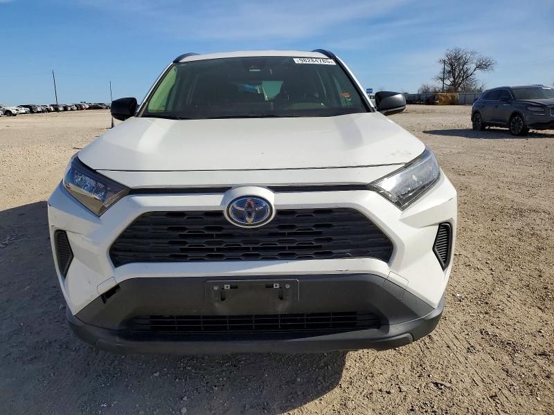 2021 Toyota Rav4 le