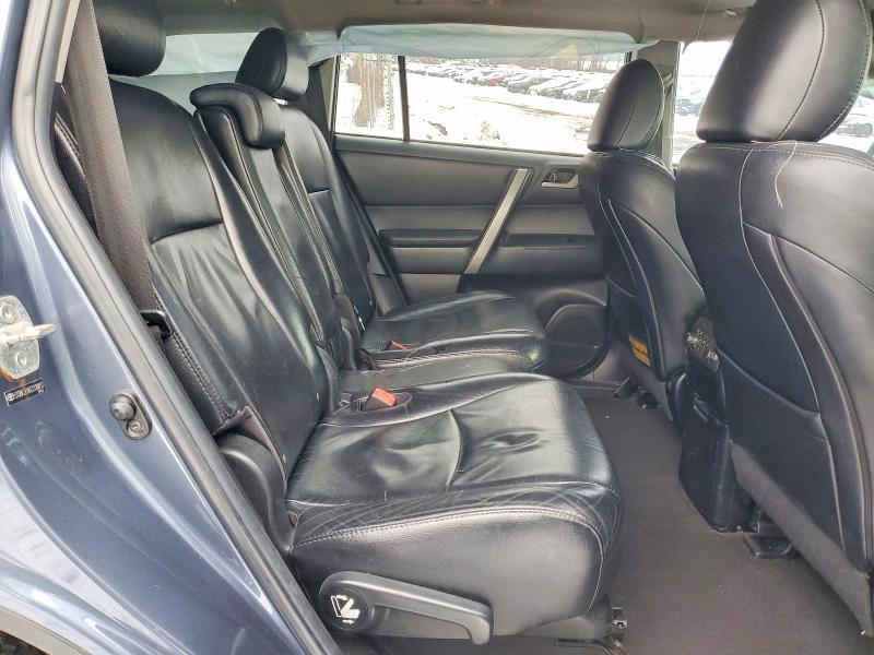 2012 Toyota Highlander Base