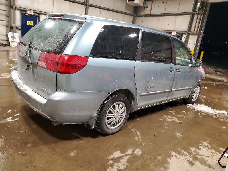 2005 Toyota Sienna le