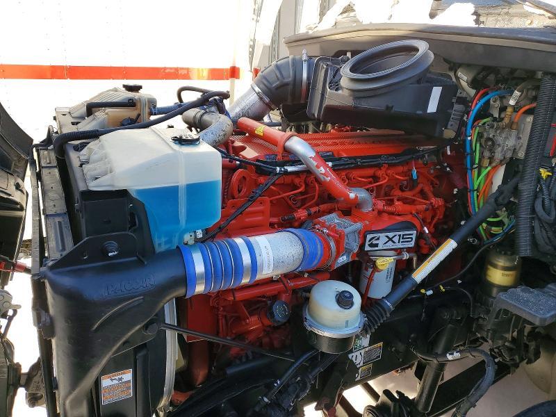2019 Kenworth T680 Semi Truck