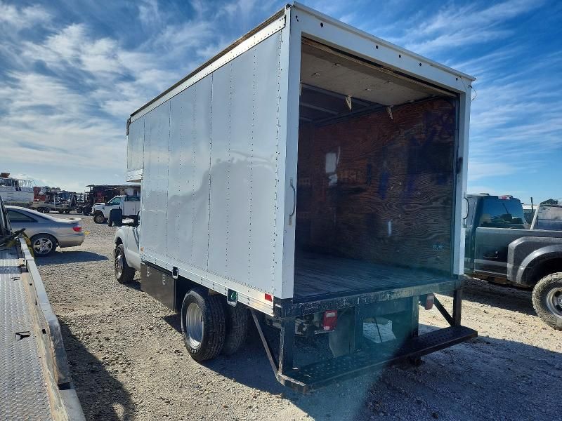 2014 Ford F350 Super Duty BOX Truck