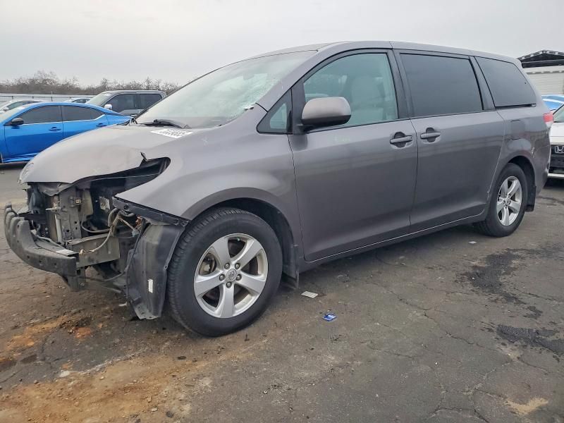 2011 Toyota Sienna Base