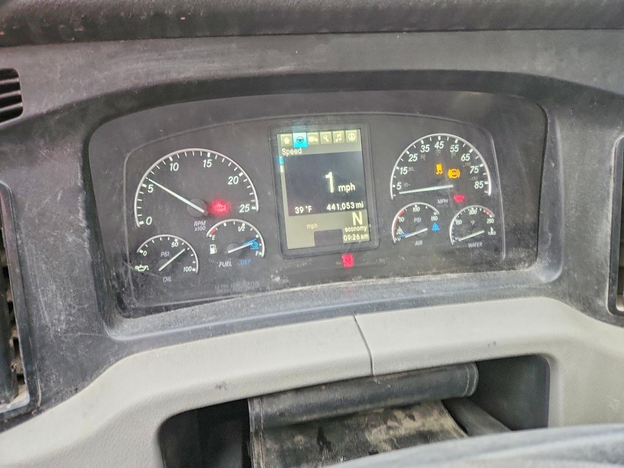 2019 Freigliner 2019 Freightliner Cascadia 116 Semi Truck
