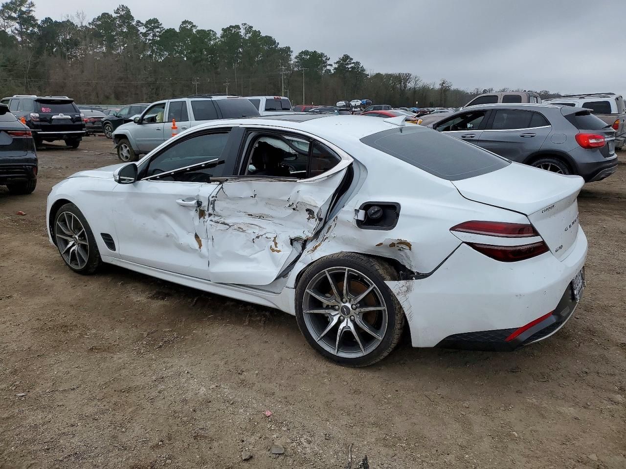 2022 Genesis G70 Base