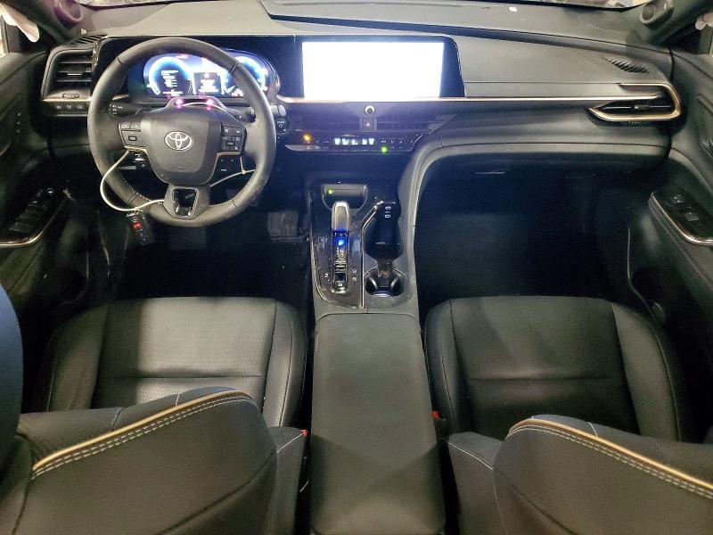 2025 Toyota Crown Signia xle