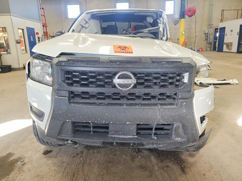 2025 Nissan Frontier s