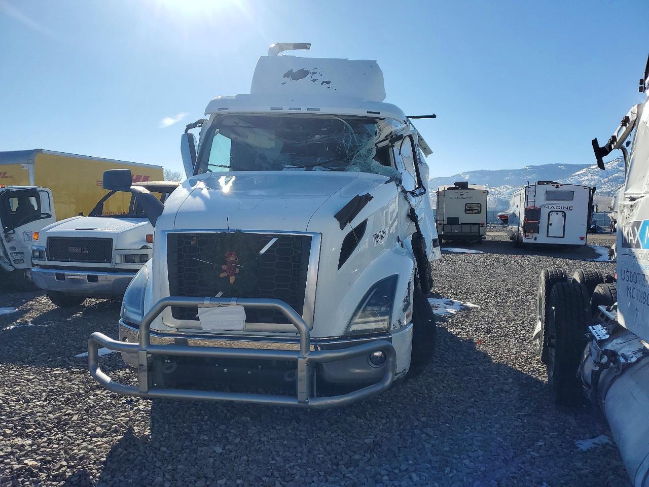 2020 Volvo VNR