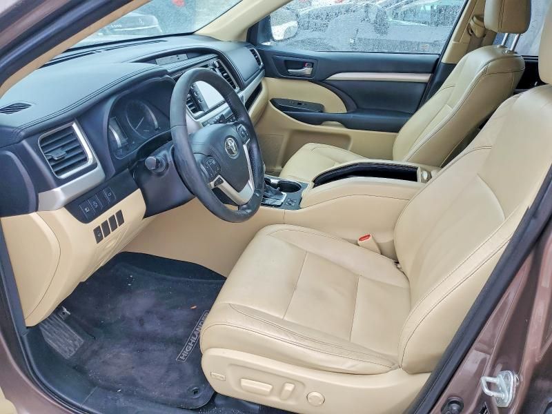 2017 Toyota Highlander se