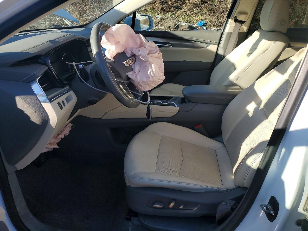 2020 Cadillac XT5 Premium Luxury