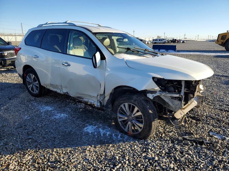 2020 Nissan Pathfinder sl