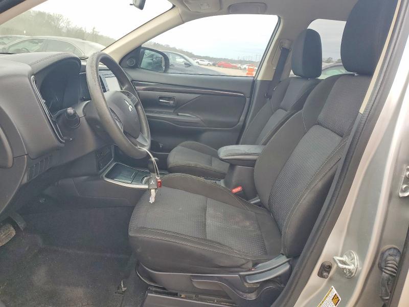 2019 Mitsubishi Outlander es