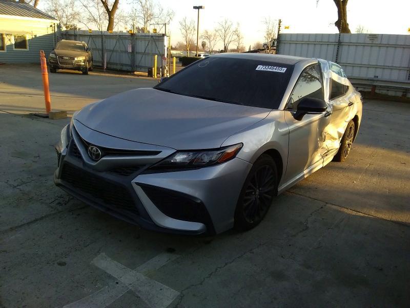 2021 Toyota Camry se