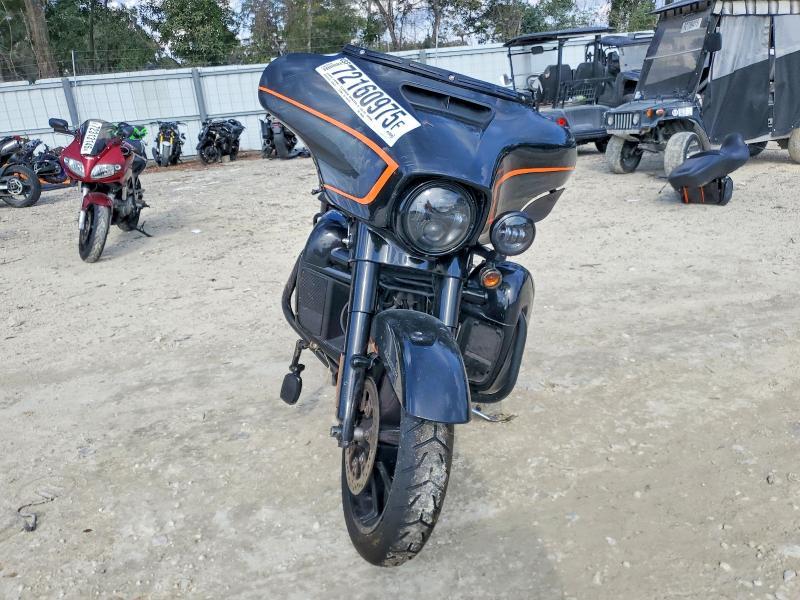 2022 Harley-Davidson Flhtk