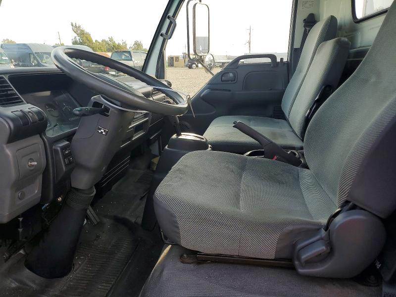 2005 Isuzu Npr hd box Truck