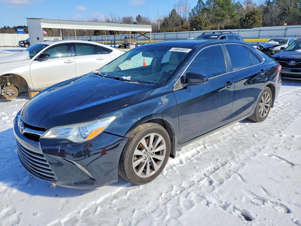 2015 Toyota Camry le