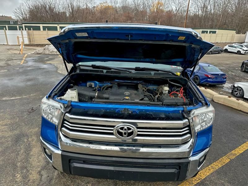 2016 Toyota Tundra Crewmax SR5