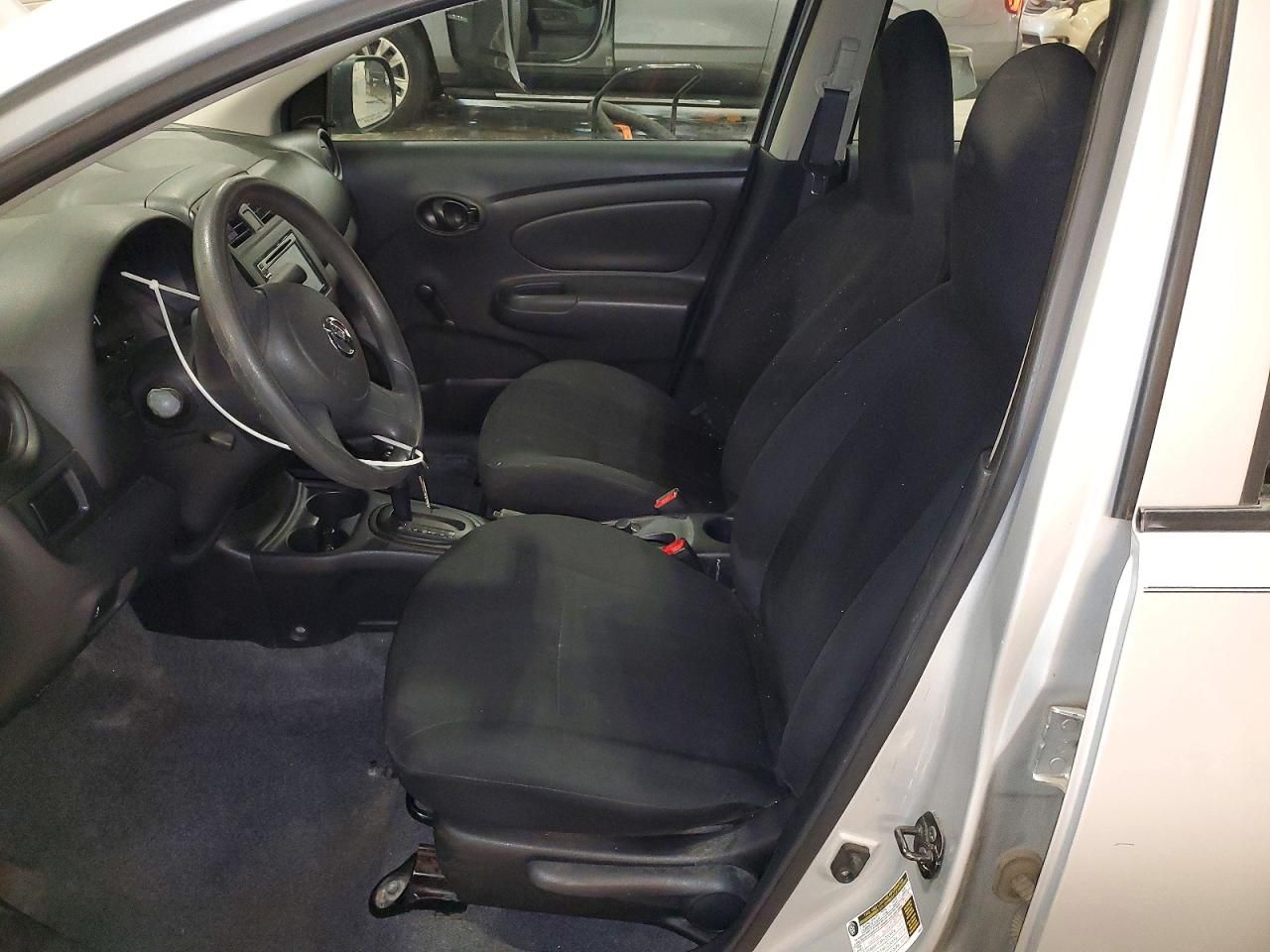 2013 Nissan Versa s