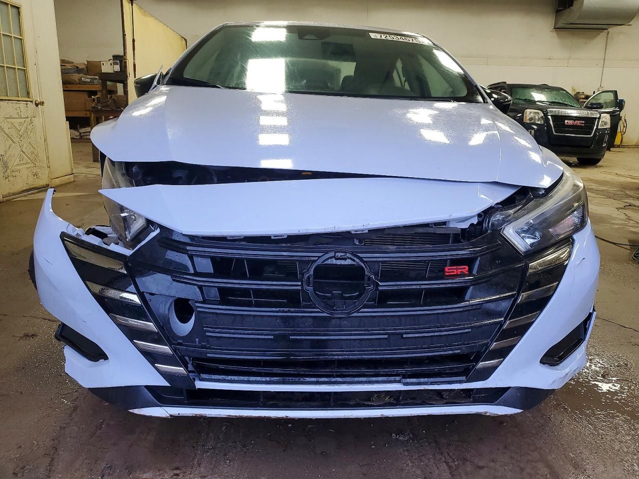 2024 Nissan Versa sr