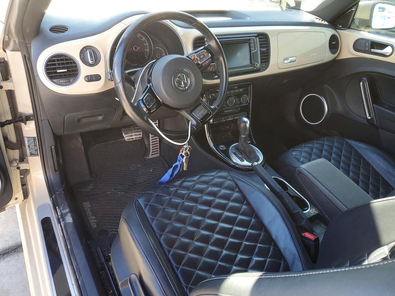 2019 Volkswagen Beetle s