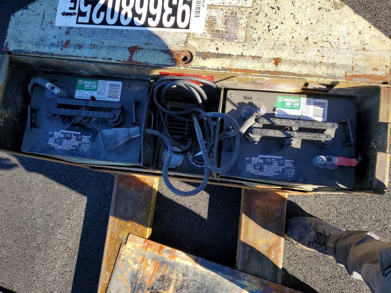 1999 Yale Pallet Jack