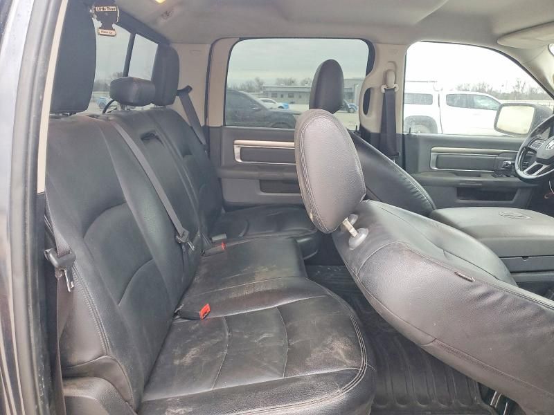 2015 Dodge Ram 1500 slt