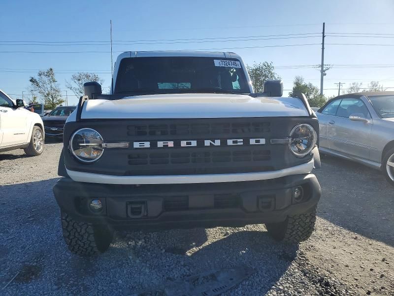 2024 Ford Bronco Black Diamond