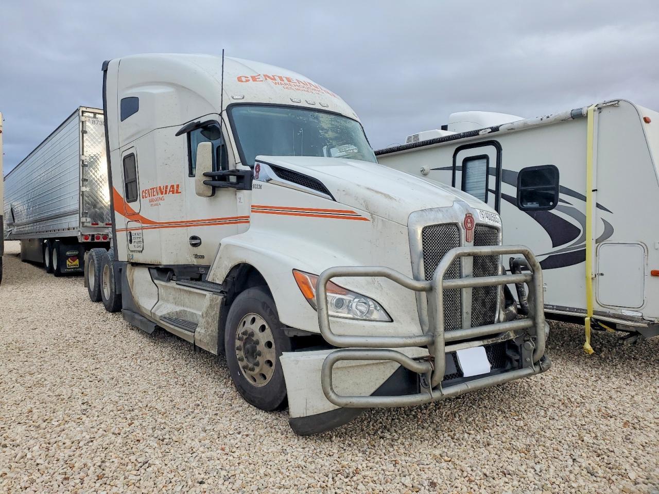2023 Kenworth T680 Semi Truck
