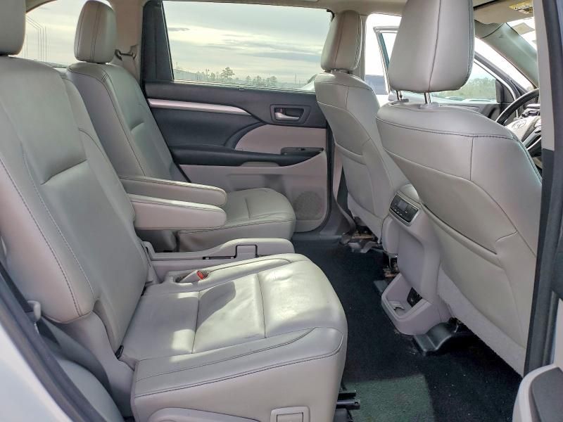 2017 Toyota Highlander xle