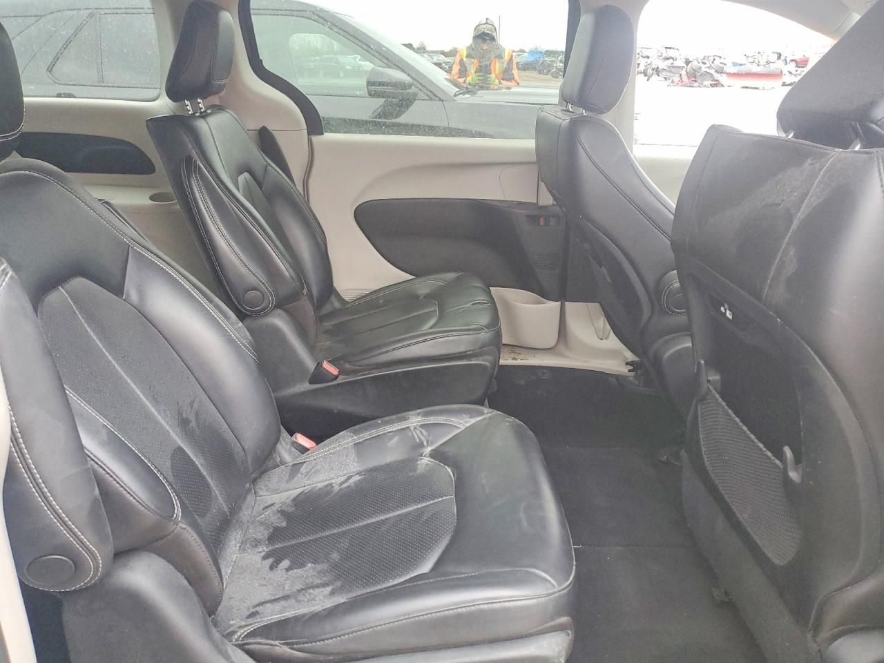 2023 Chrysler Pacifica Hybrid Touring l