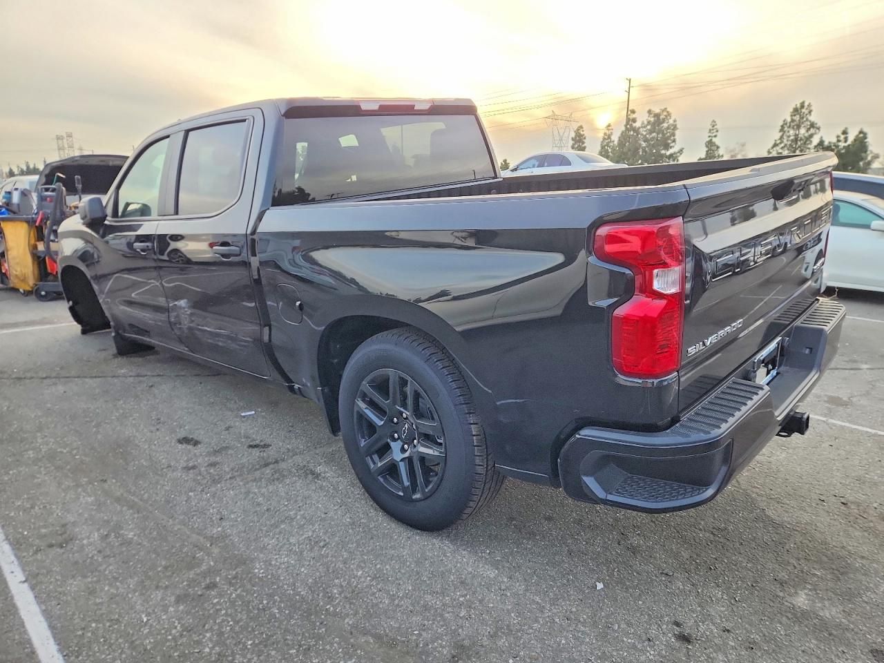 2025 Chevrolet Silverado C1500 Custom