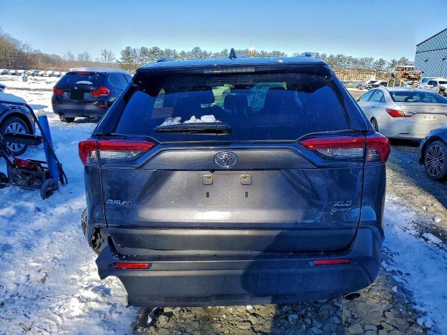 2025 Toyota Rav4 xle