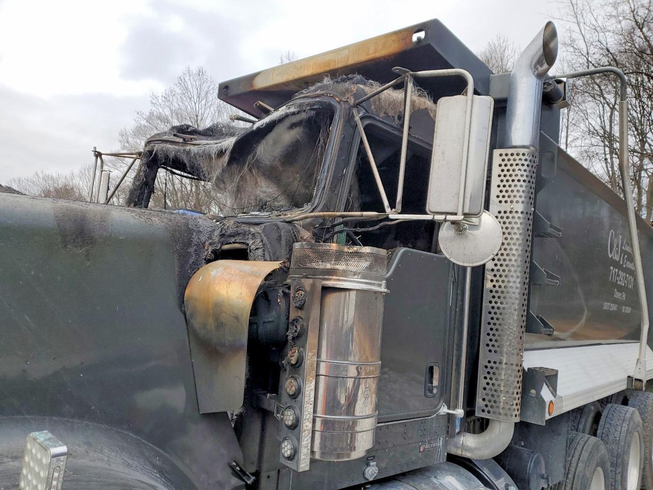 2016 Kenworth Construction W900