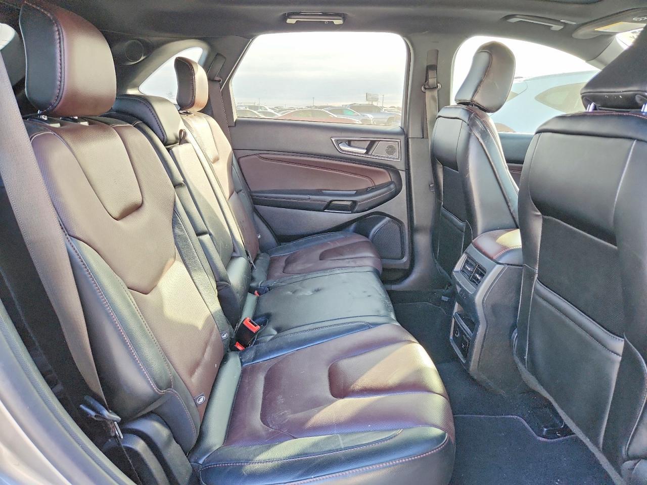 2021 Ford Edge Titanium