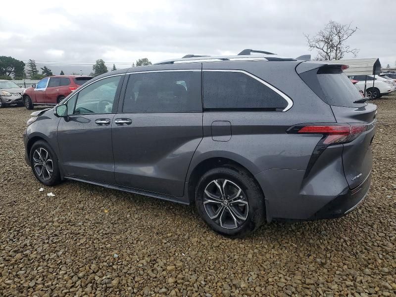 2025 Toyota Sienna Limited