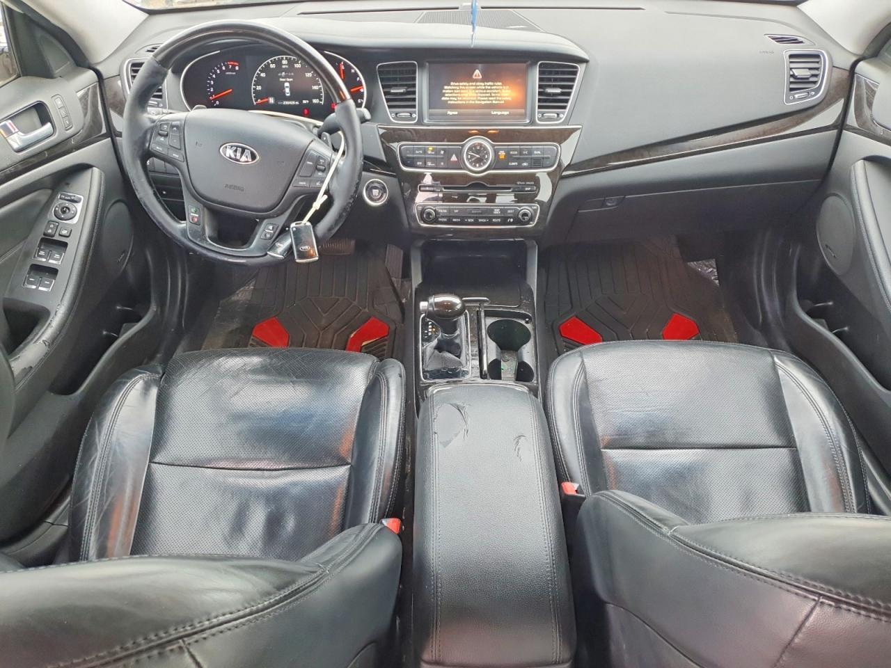 2014 KIA Cadenza Premium