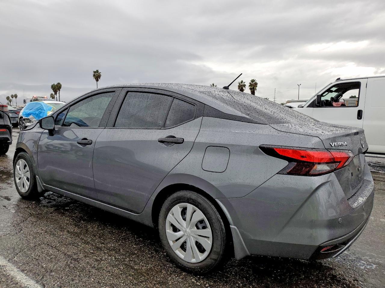 2025 Nissan Versa s