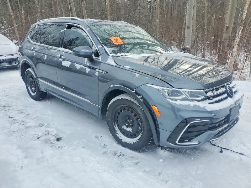 2024 Volkswagen Tiguan sel R-line Black