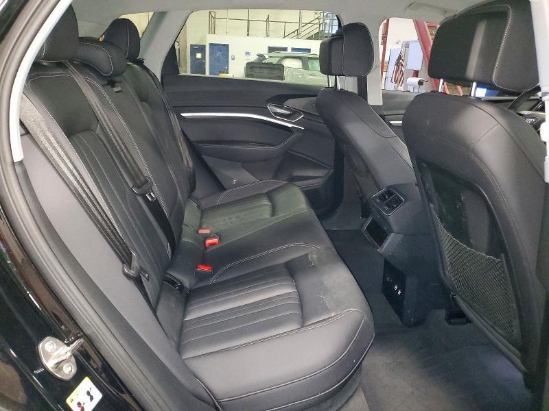 2021 Audi E-tron Premium