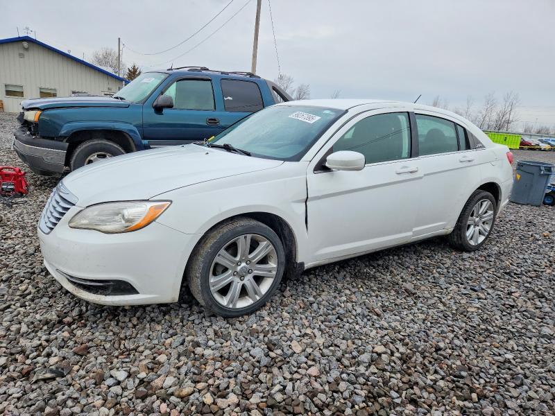 2013 Chrysler 200 Touring